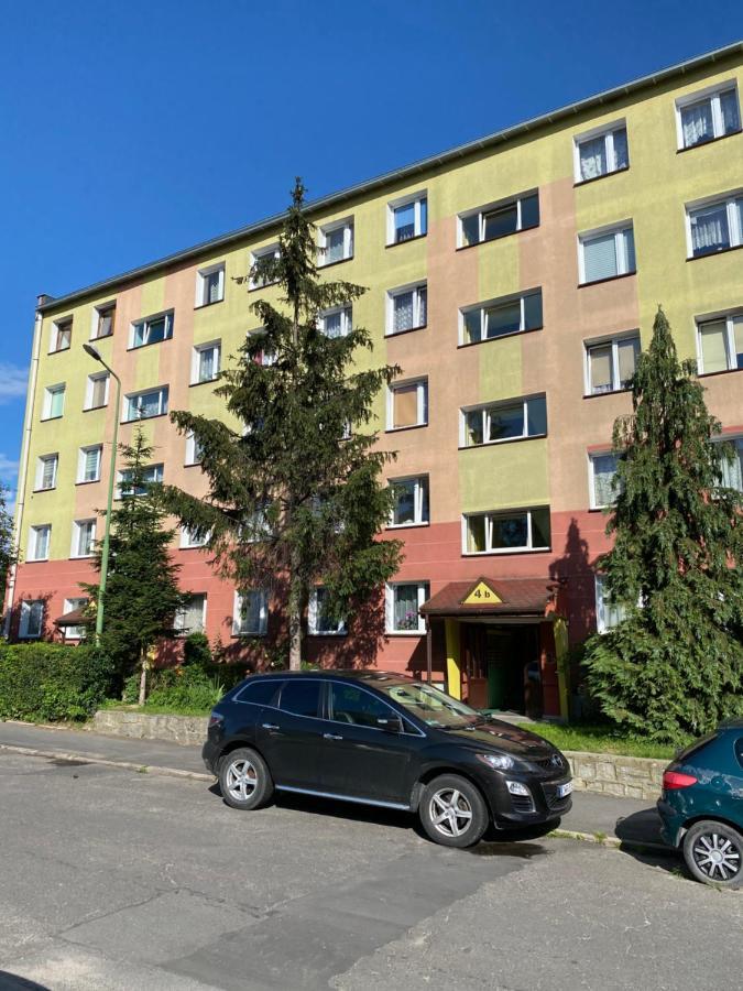 Apartament Os. Zlote 4B Dzierzoniow Bagian luar foto